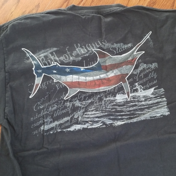 2 Guy Harvey shirts - Picture 5 of 6